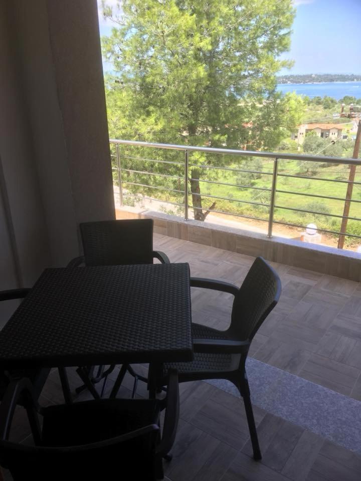 Thealos Rooms Vourvourou Exterior foto